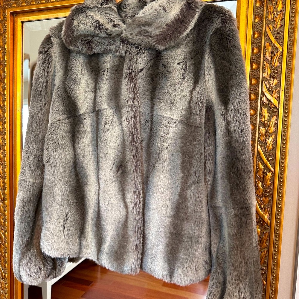 Kristen Blake Gray Faux Fur Jacket 
Never worn and stunning!